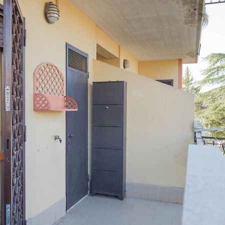 Casa Ghandi Vicino A Roma Con Box Auto E Wi-Fi Monterotondo  Bagian luar foto