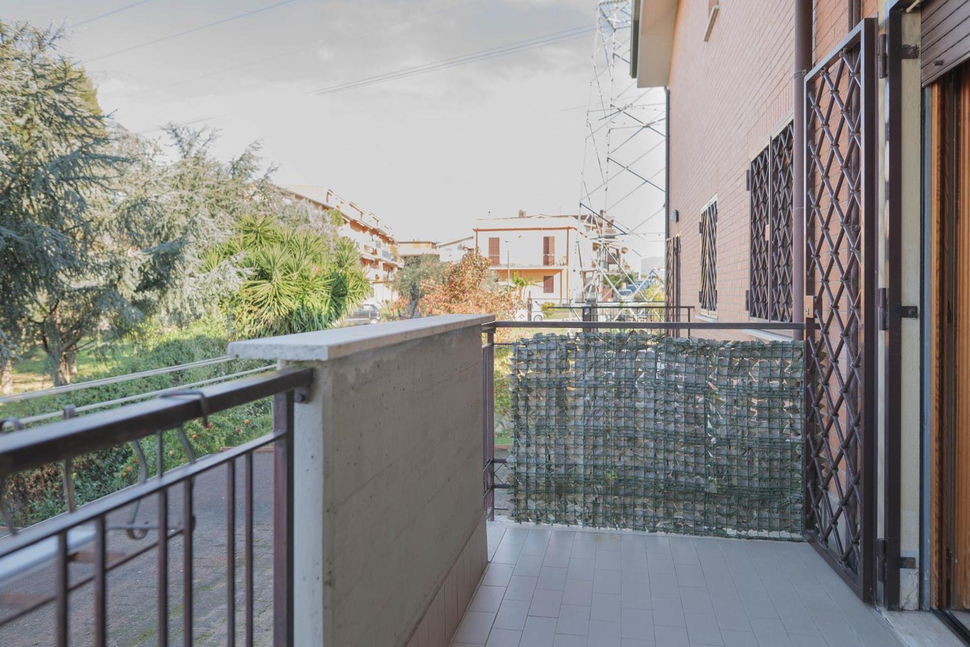 Casa Ghandi Vicino A Roma Con Box Auto E Wi-Fi Monterotondo  Bagian luar foto