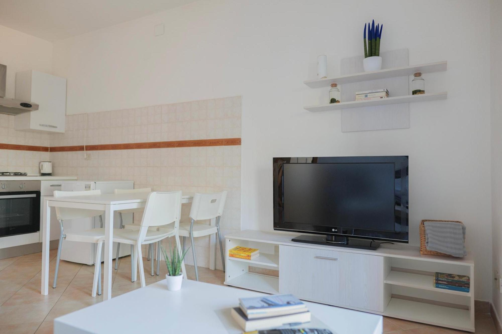 Casa Ghandi Vicino A Roma Con Box Auto E Wi-Fi Monterotondo  Bagian luar foto