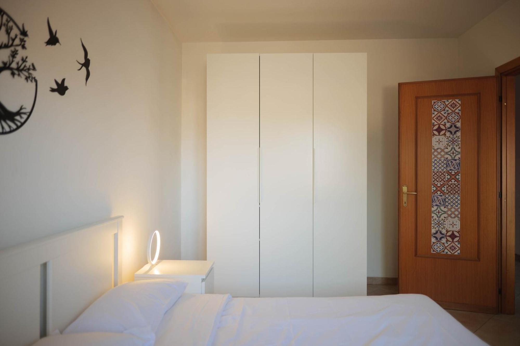 Casa Ghandi Vicino A Roma Con Box Auto E Wi-Fi Monterotondo  Bagian luar foto