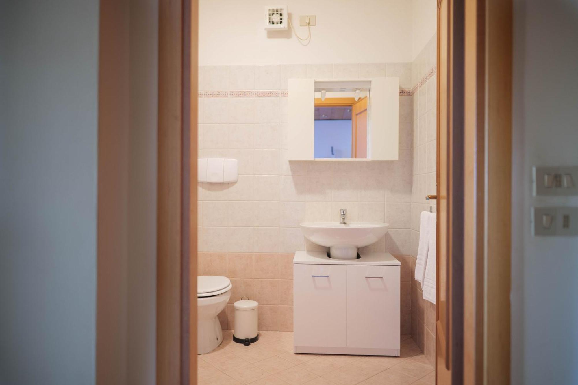 Casa Ghandi Vicino A Roma Con Box Auto E Wi-Fi Monterotondo  Bagian luar foto